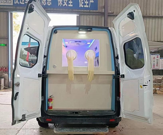 汽油核酸檢測(cè)采樣車(chē)-三窗口