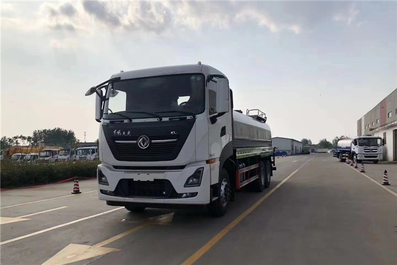 東風(fēng)天龍后八輪20噸噴霧車，國六綠化噴灑車